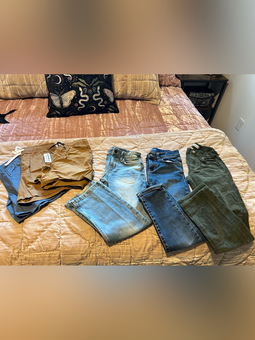 Bundle of Pants + Shorts | Boy’s Med [7/8]